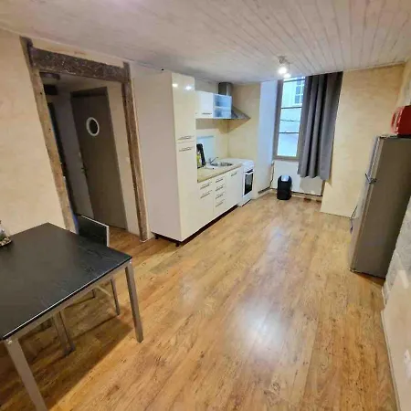 Apartment Joli Avec Charme *